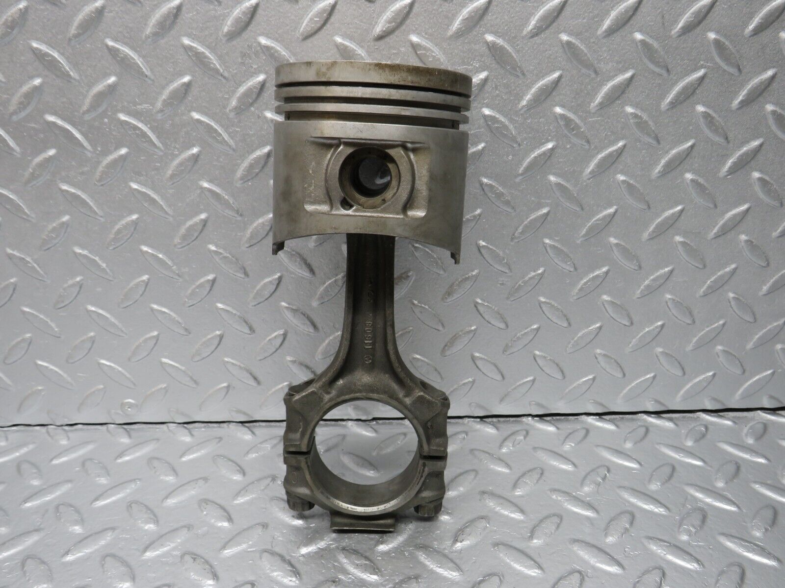 40024 Mercedes-Benz R107 350SL Piston With Connecting Rod 92.00mm