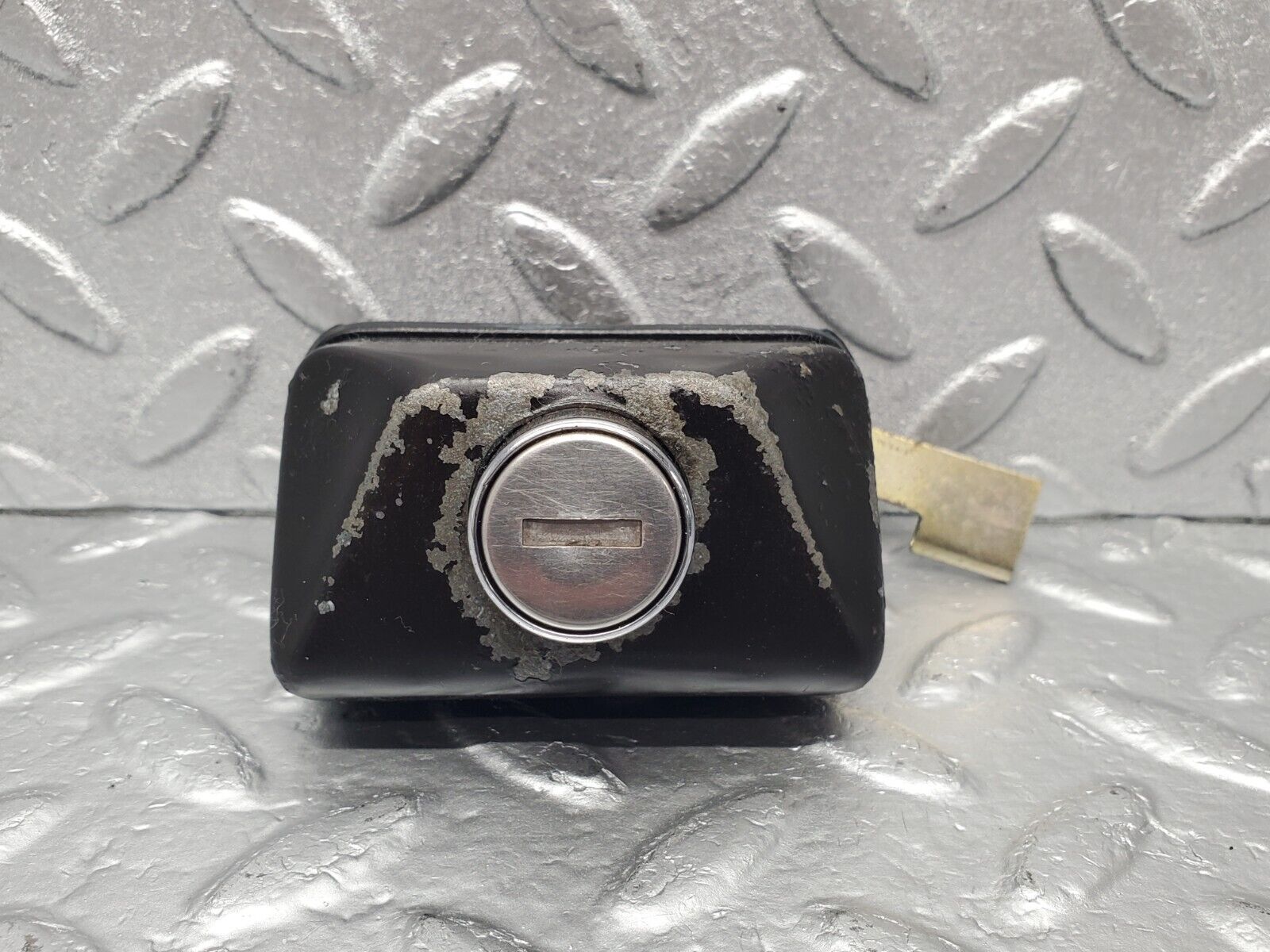 46471 Mercedes-Benz C123 280CE Coupe Trunk Lock No Key 1237580096 1237500385