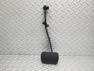 W124 Cabriolet brake pedal with rubber used OEM