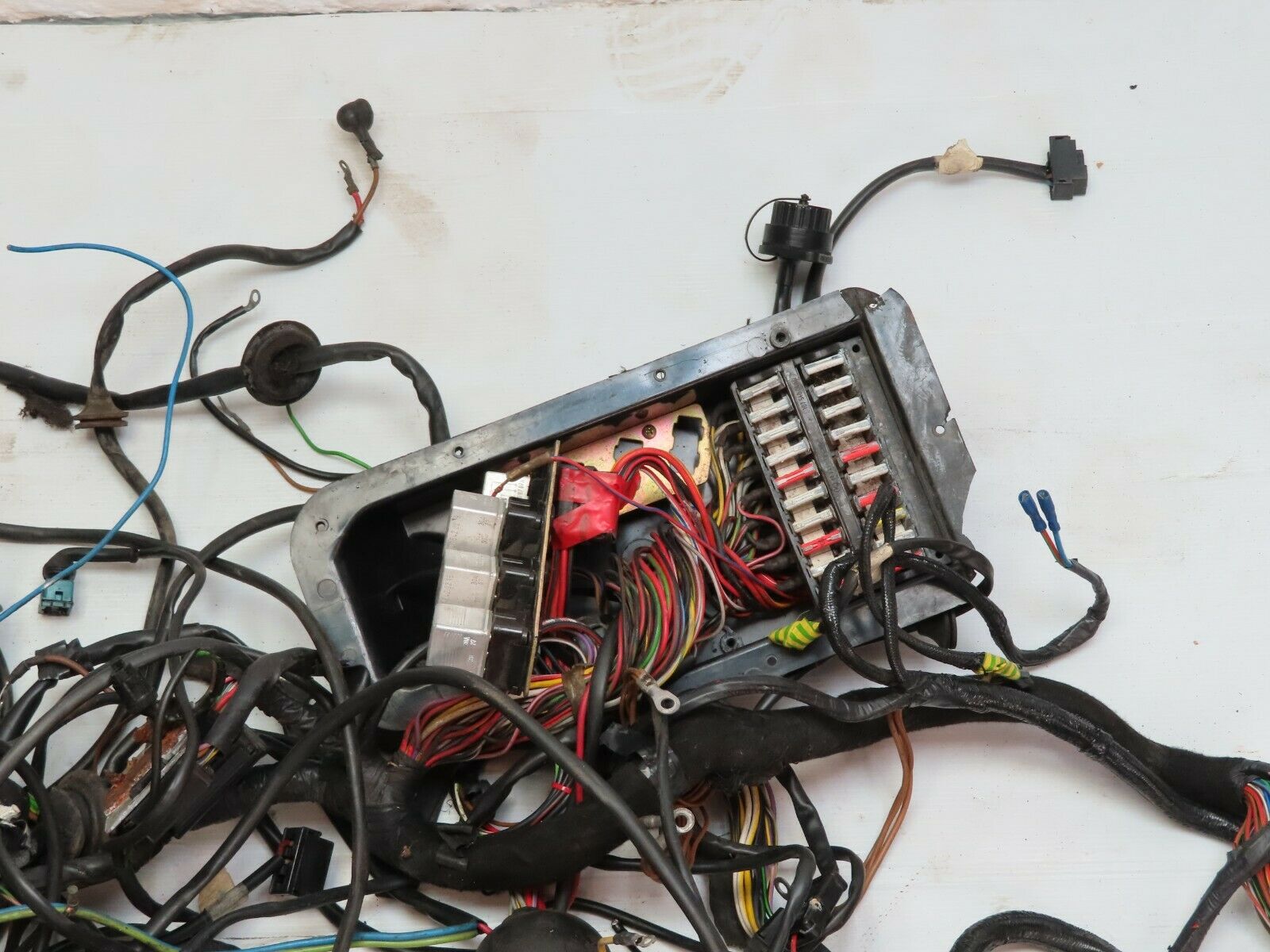 5100 Mercedes-Benz R107 350SL Engine Chassis Body Wire Wiring Harness