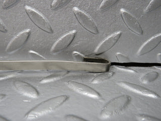 R107 SL windscreen wiper arm right side used OEM