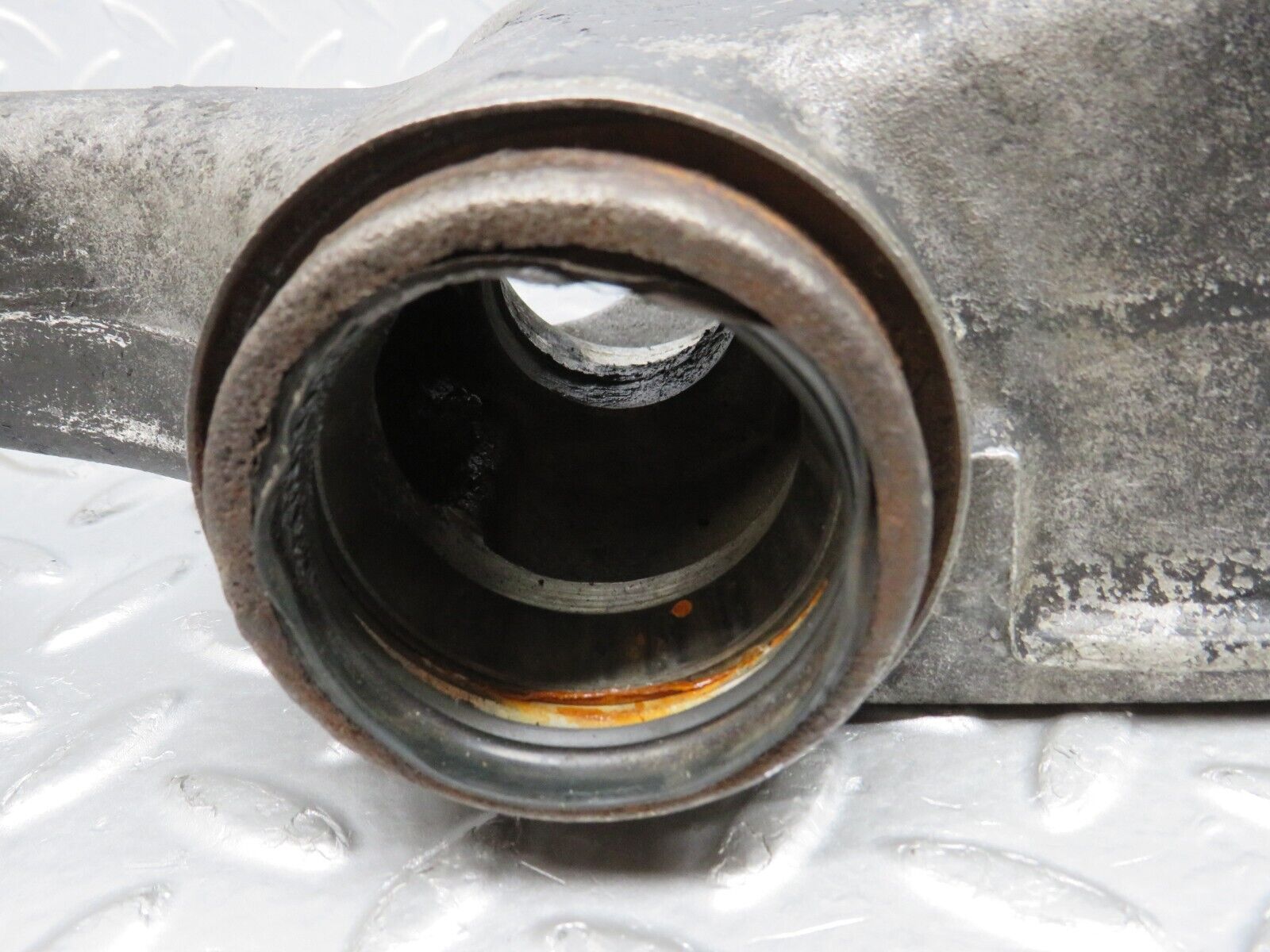 39312 Mercedes-Benz R107 500SL Trailing Arm Control Arm Rear Right 1263520504