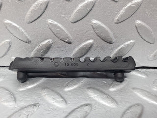 45742 Mercedes-Benz W126 420SE Vacuum Pipe Holder 1268050491