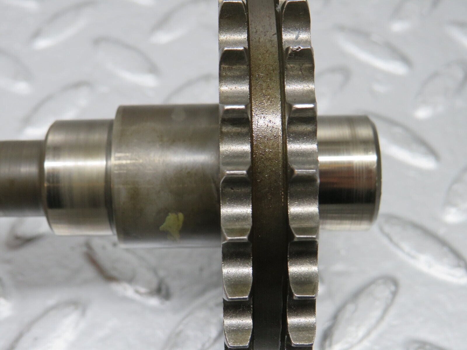 39144 Mercedes-Benz R107 500SL Camshaft Intermediate Timing Gear 1161570414