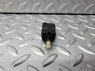 41799 Mercedes-Benz W202 C200 Brake Light Switch 0015450109