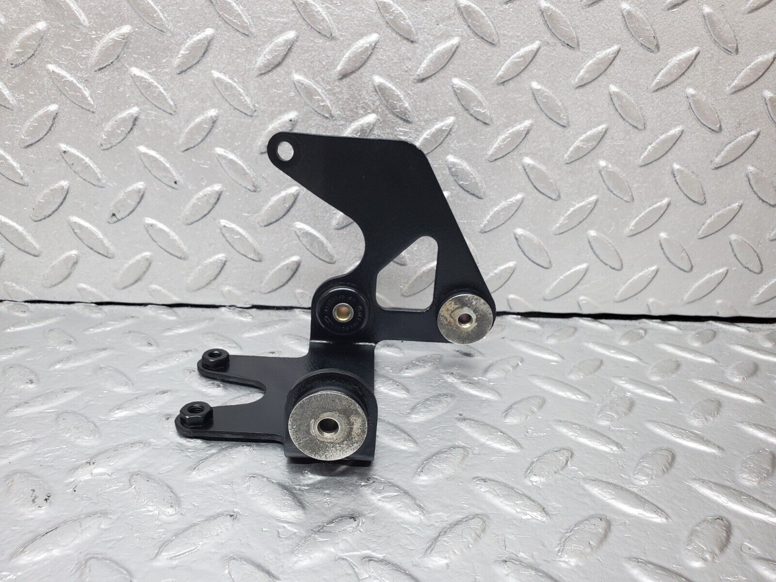 45296 Mercedes-Benz R129 300SL Coupe Heating Water Pump Bracket