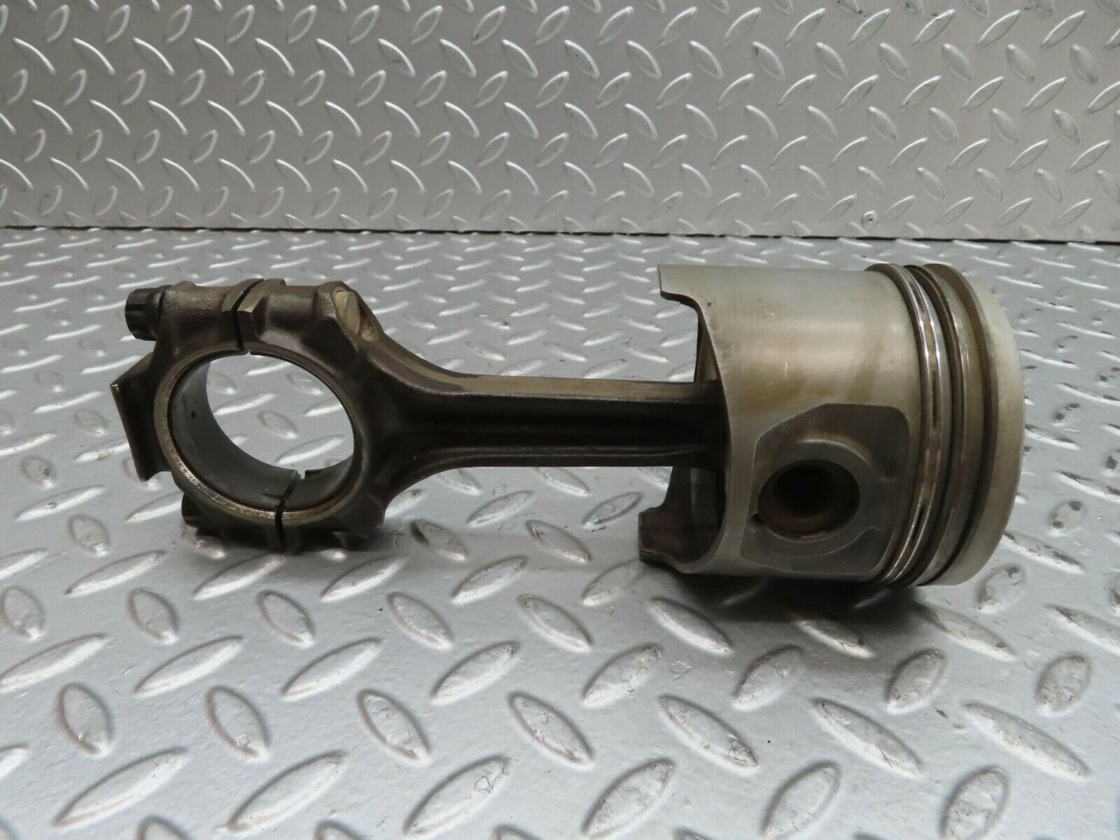 15775 Mercedes-Benz R107 450SL Piston With Connecting Rod 92.00 mm