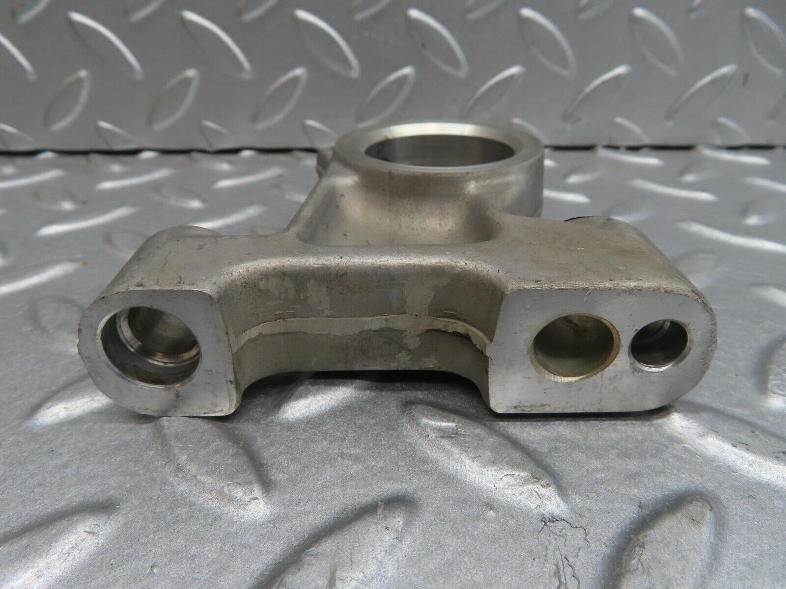 13727 Mercedes-Benz R107 450SL Camshaft Tower Bearing 1160511810