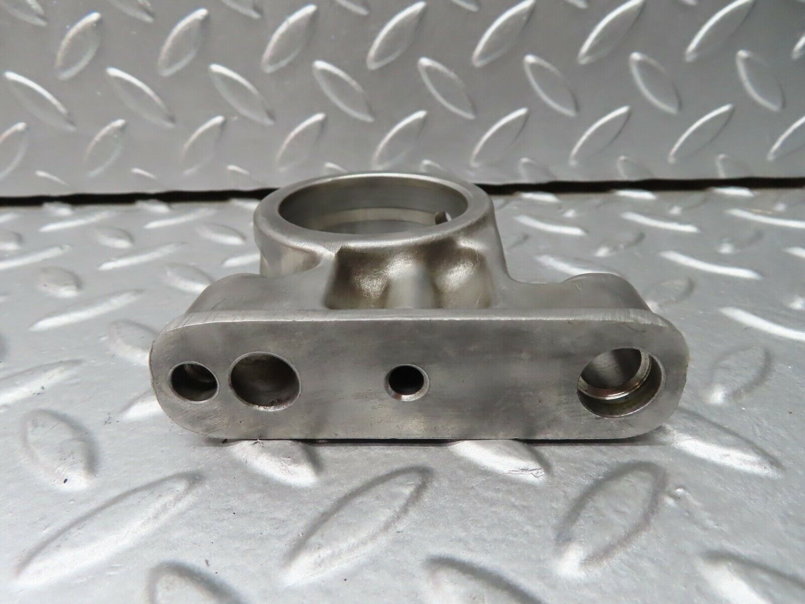 20677 Mercedes-Benz R107 450SL Camshaft Tower Bearing 1160512718