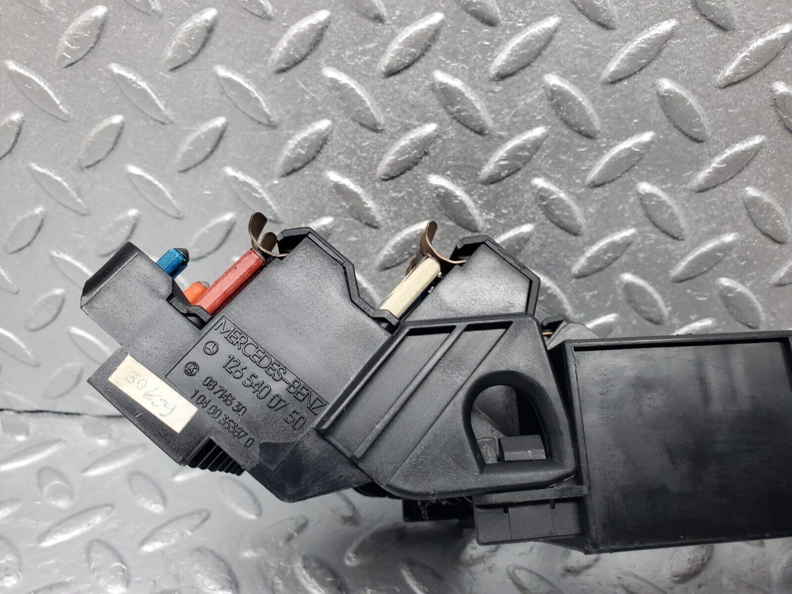 45836 Mercedes-Benz W126 420SE Fuse Box 1265454140 1265407206