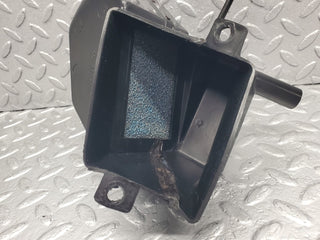 W108 air vent control left side used OEM