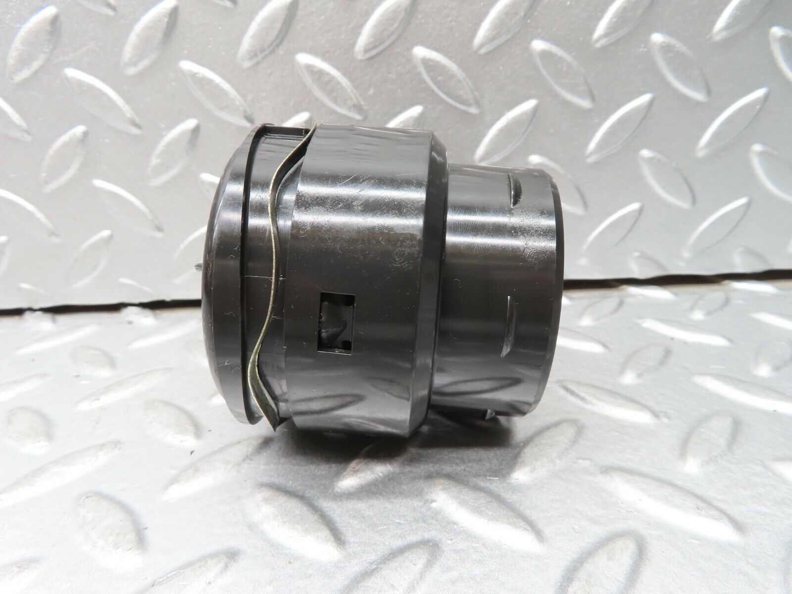 20589 Mercedes-Benz R107 450SL Dashboard  Air Vent