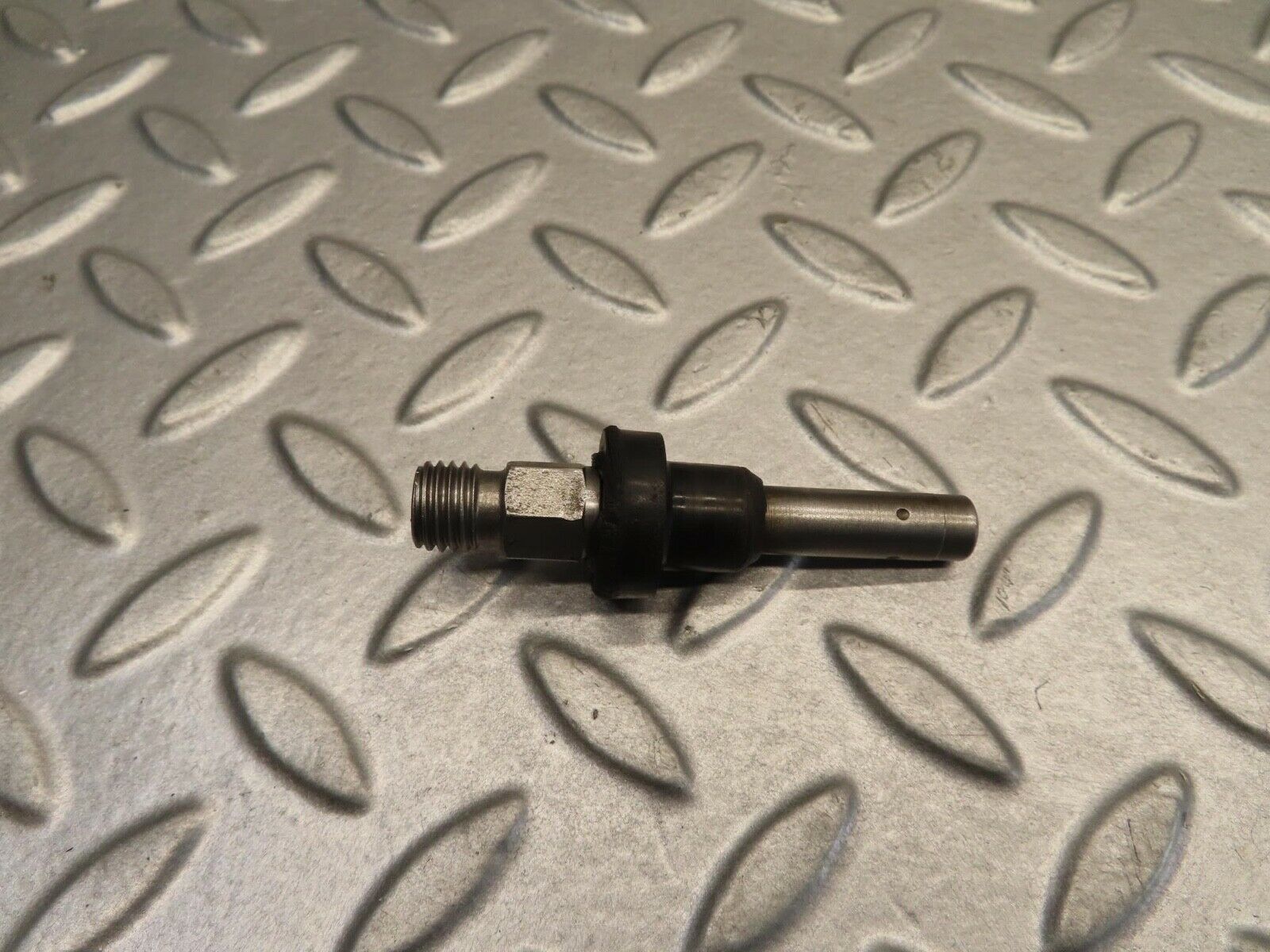 11731 Mercedes-Benz R107 450SL Fuel Injector Bosch