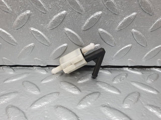 41653 Mercedes-Benz W124 200E Windscreen Washer Fluid Distributor