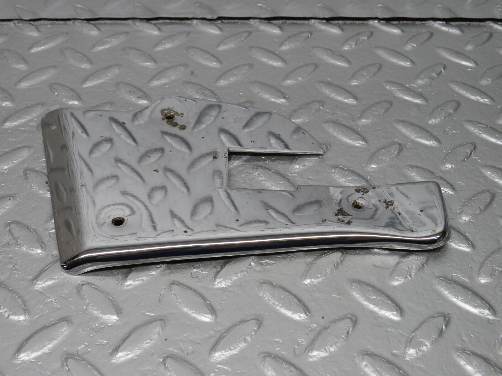 40002 Mercedes-Benz R107 350SL Left Door Chrome Cover