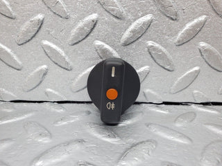 44860 Mercedes-Benz W124 220E Headlight Knob