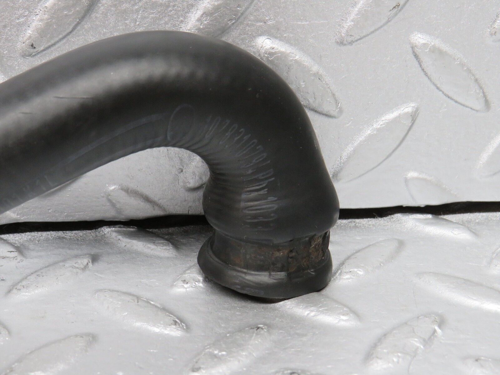 39209 Mercedes-Benz R107 500SL Heater Radiator Hose Pipe 1078310794