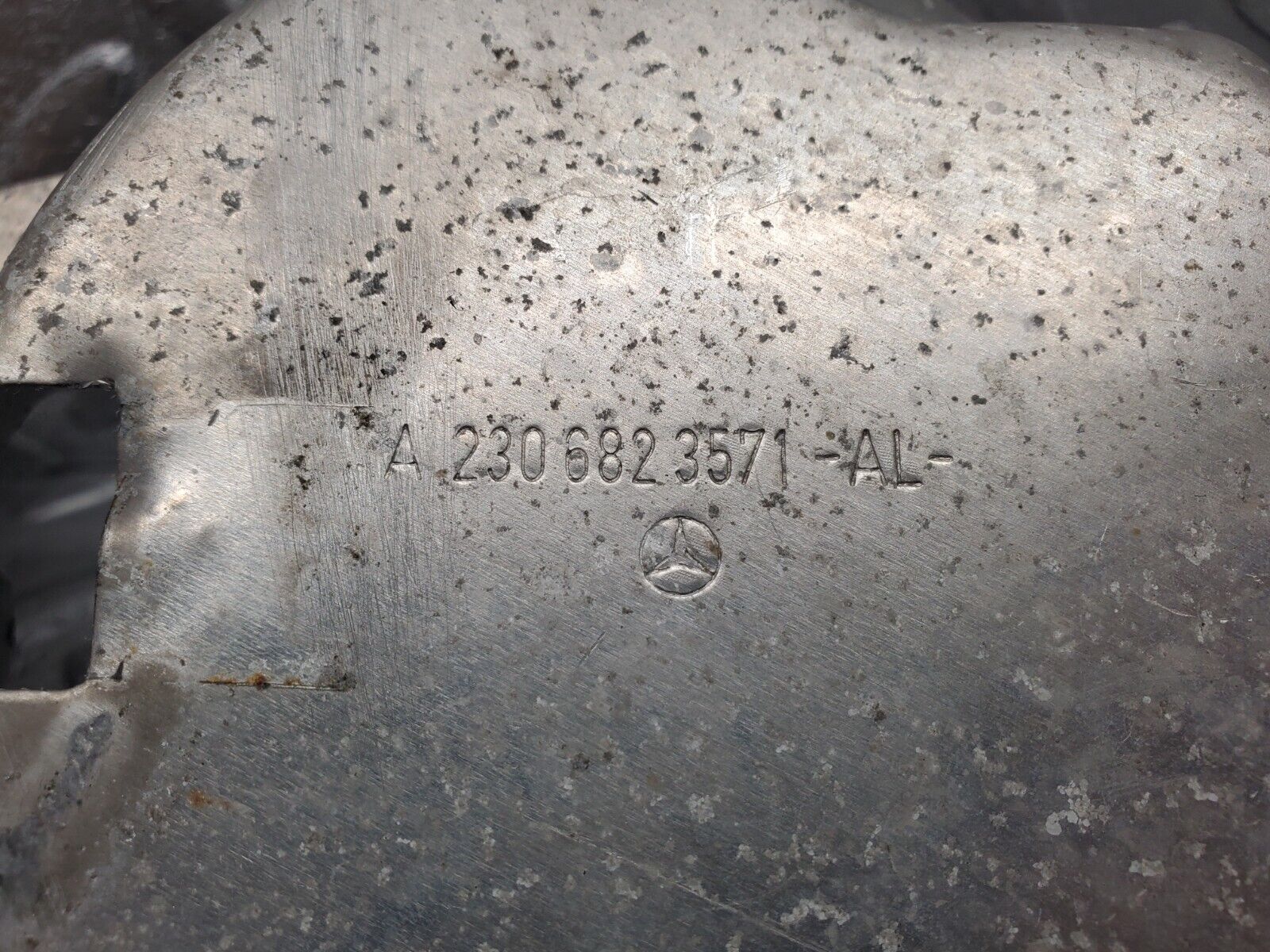 44372501