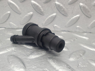 46039 Mercedes-Benz W126 420SE Fuel Injector Holder 2X