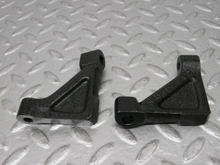 32757 Mercedes-Benz C107 R107 350 V8 Engine Mount Bracket Pair 1160110895 1160110995