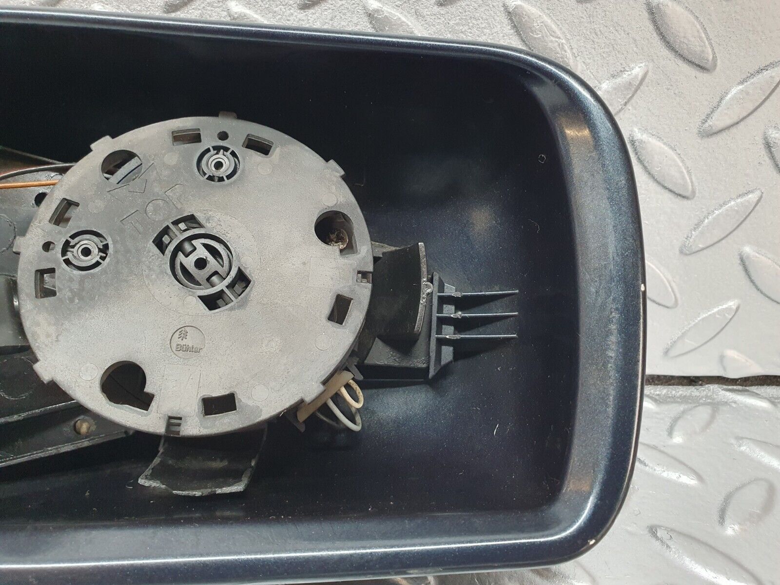 41945 Mercedes-Benz W202 C200 Wing Mirror Right Side Electric 2028110298
