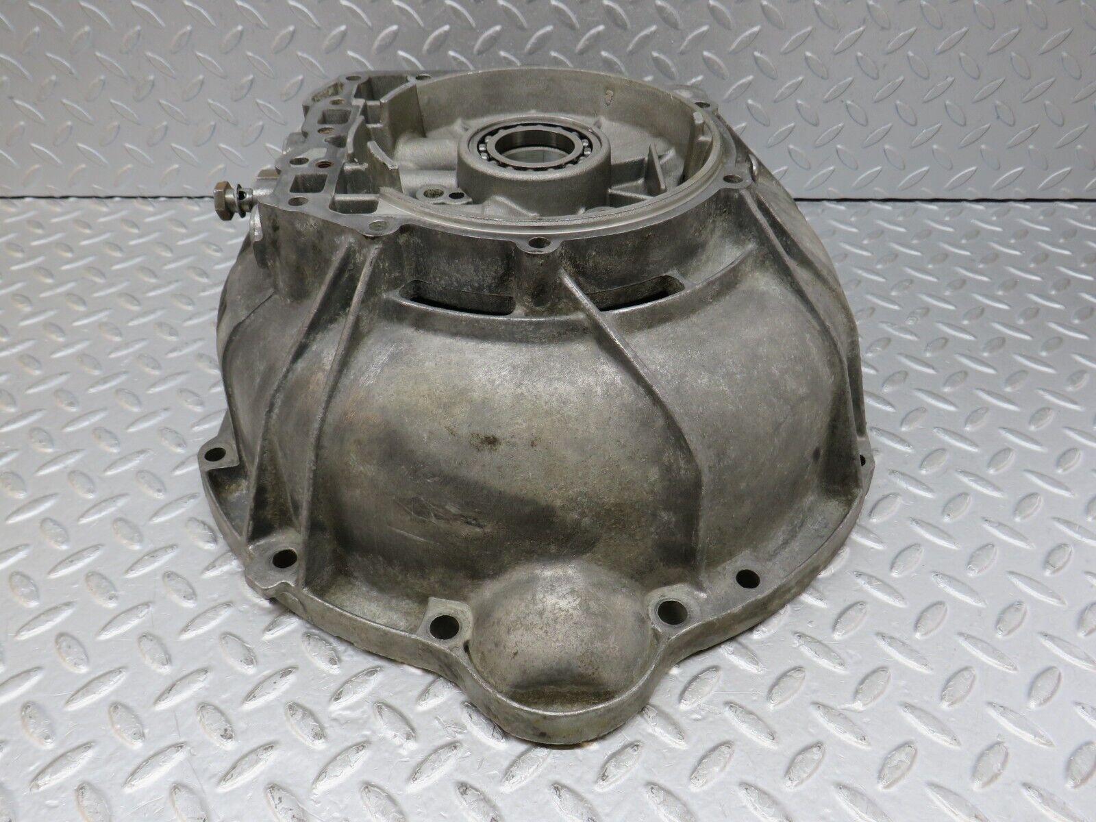 36405 Mercedes-Benz R107 450 Automatic Gearbox Bell Housing 722.002 1162570201