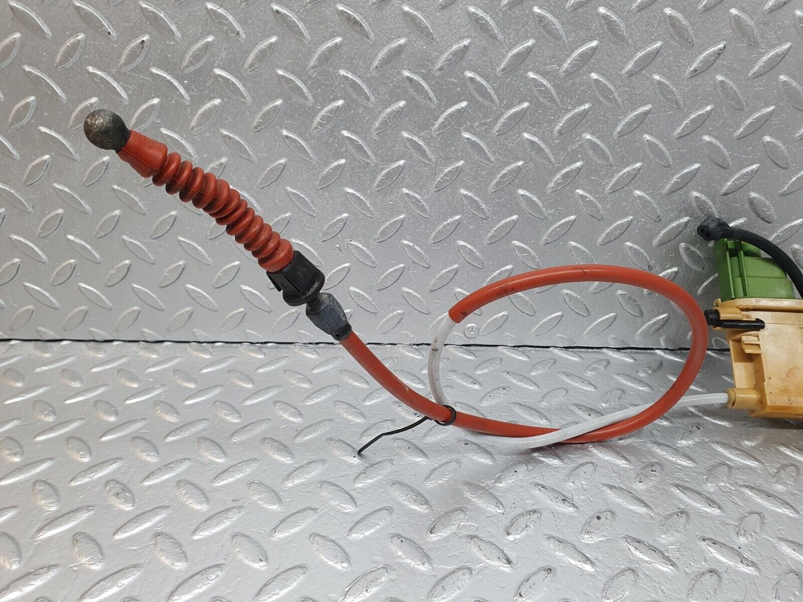 42579 Mercedes-Benz R129 320SL Coupe Automatic Gearbox Kickdown Cable 1242701673