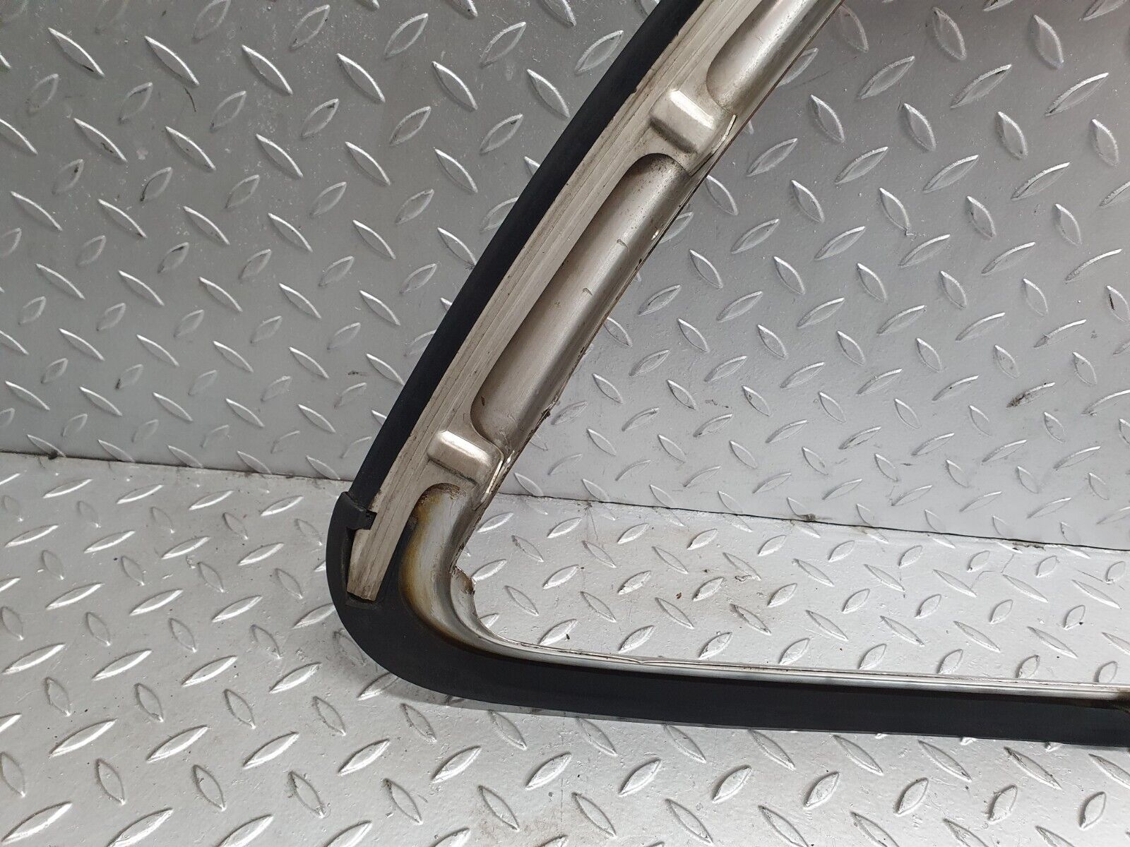 44199 Mercedes-Benz C123 230CE Coupe Roof Chrome Moulding Trim Left Side