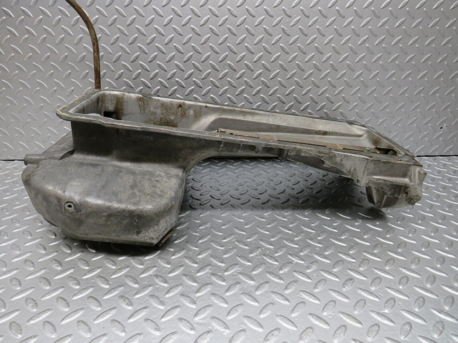 39318 Mercedes-Benz R107 500SL Oil Pan Oil Sump 1160105513