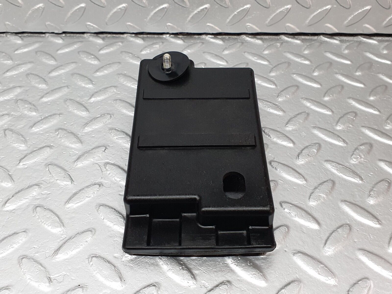 41748 Mercedes-Benz W202 C200 Rear Bumper Bracket 2028800630