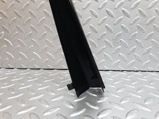 42085 Mercedes-Benz W202 C200 Front Right Door Window Frame Cover 2027250271