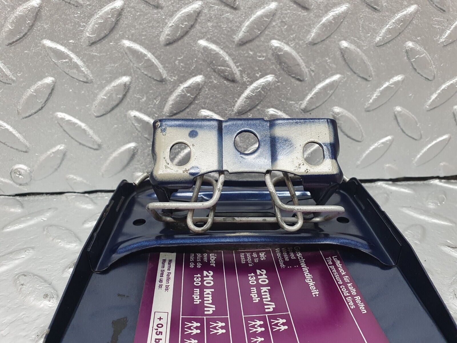 42355 Mercedes-Benz R129 320SL Coupe Fuel Tank Flap Cap 1295841339