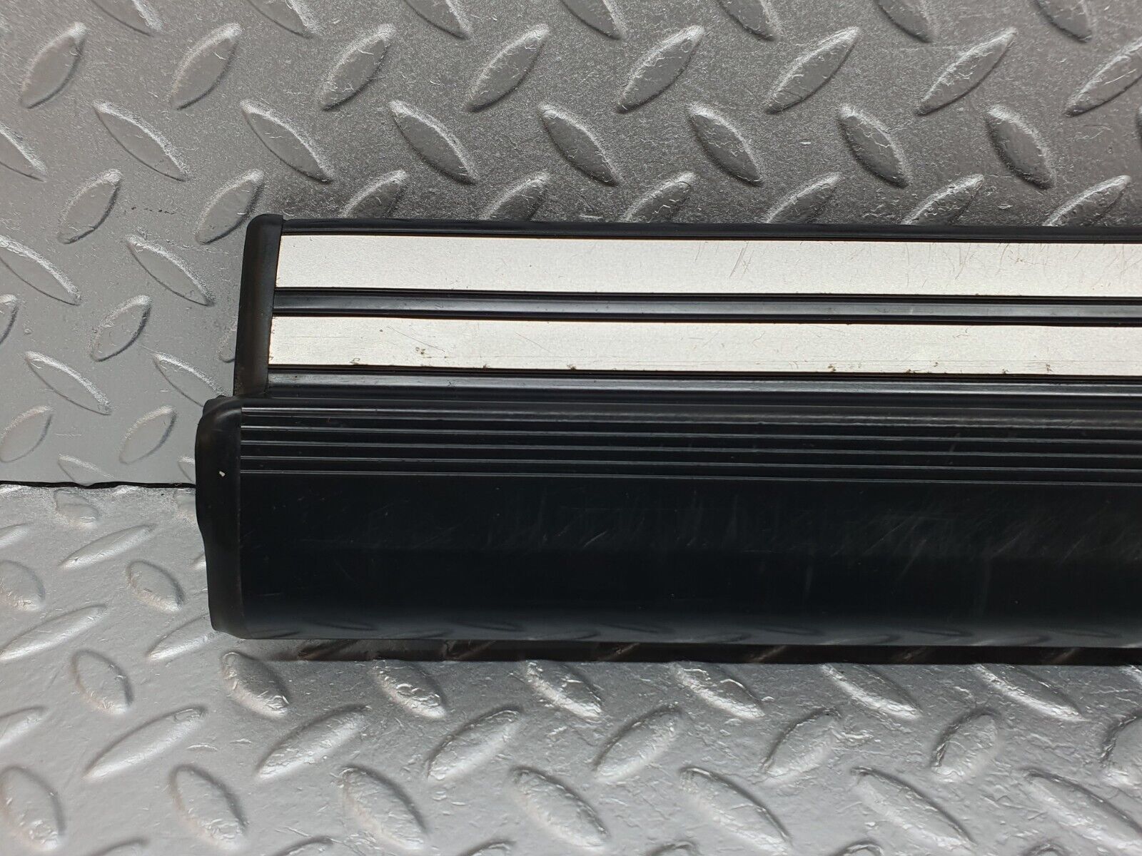 41768 Mercedes-Benz W202 C200 Front Right Door Sill Trim 2026800735