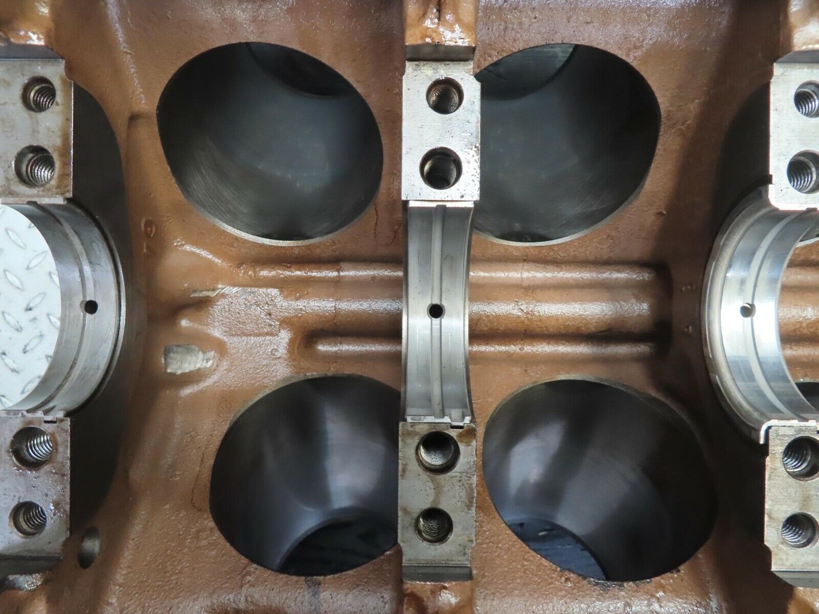 13870 Mercedes-Benz R107 450SL Engine Block 1170110401 M117.983