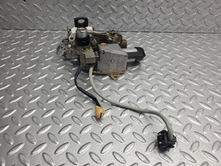 W124 Wagon trunk lock with key used OEM