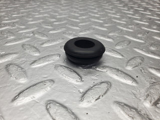 W123 Wagon rear wiper arm rubber seal used OEM