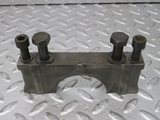 32869 Mercedes-Benz C107 R107 350 V8 Crankshaft Bearing Block 1160110312