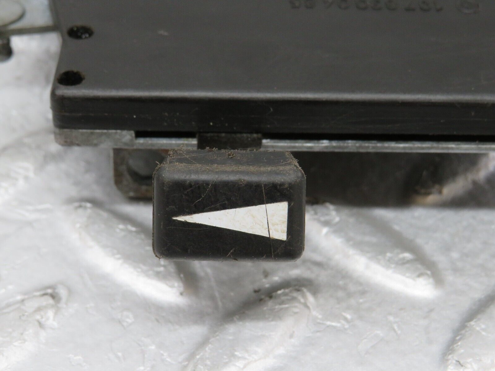 35540 Mercedes-Benz R107 280SL Air Vent Control Lever Right 1078300485