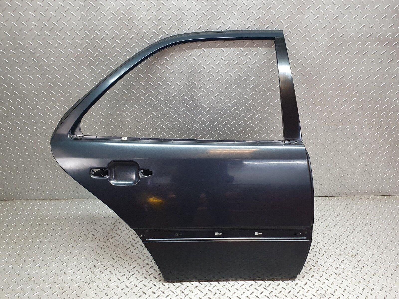 41834 Mercedes-Benz W202 C200 Rear Right Door