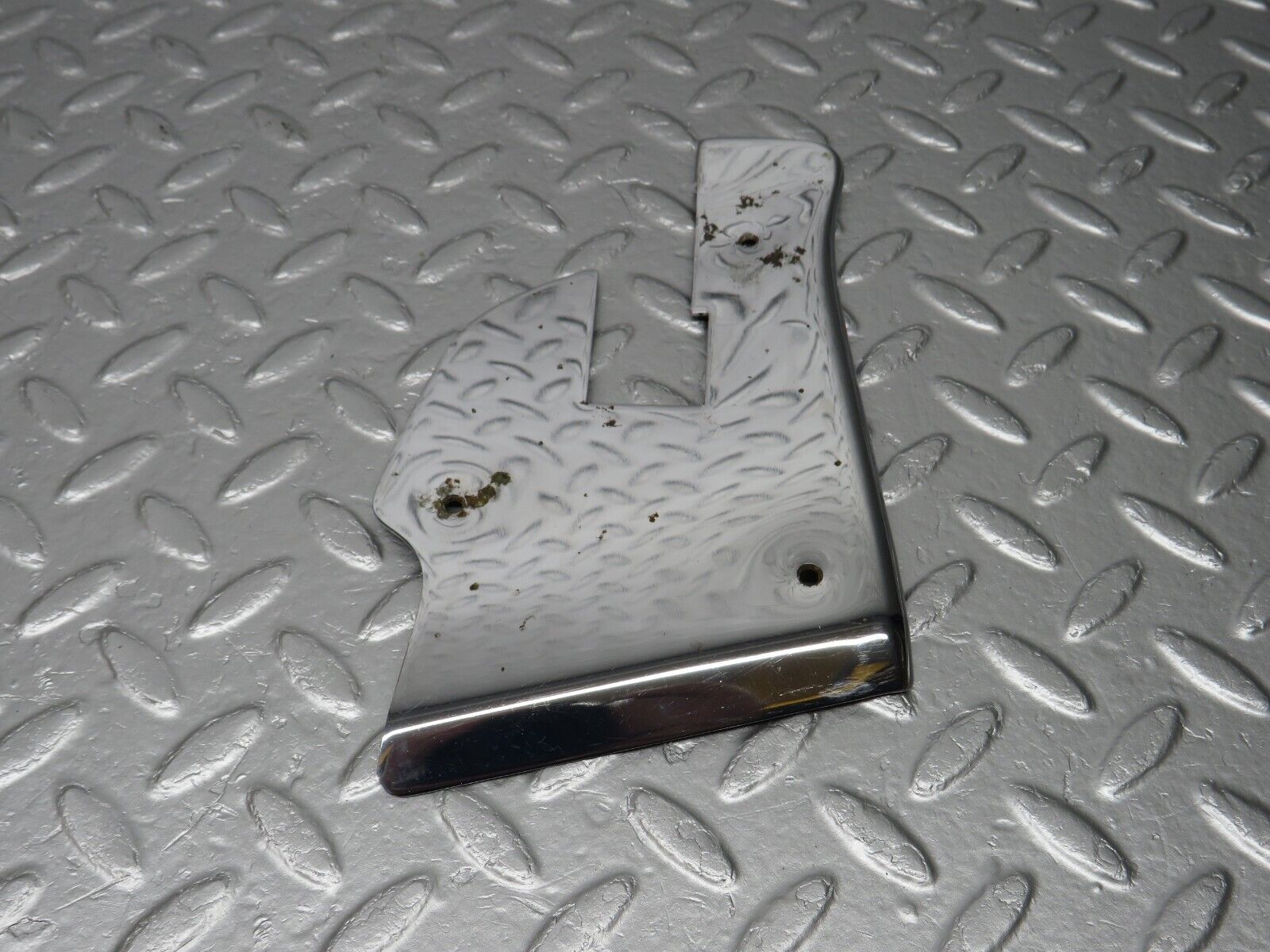40002 Mercedes-Benz R107 350SL Left Door Chrome Cover