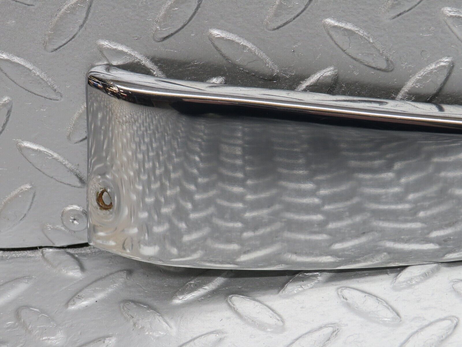 40004 Mercedes-Benz R107 350SL Left Door Chrome Cover