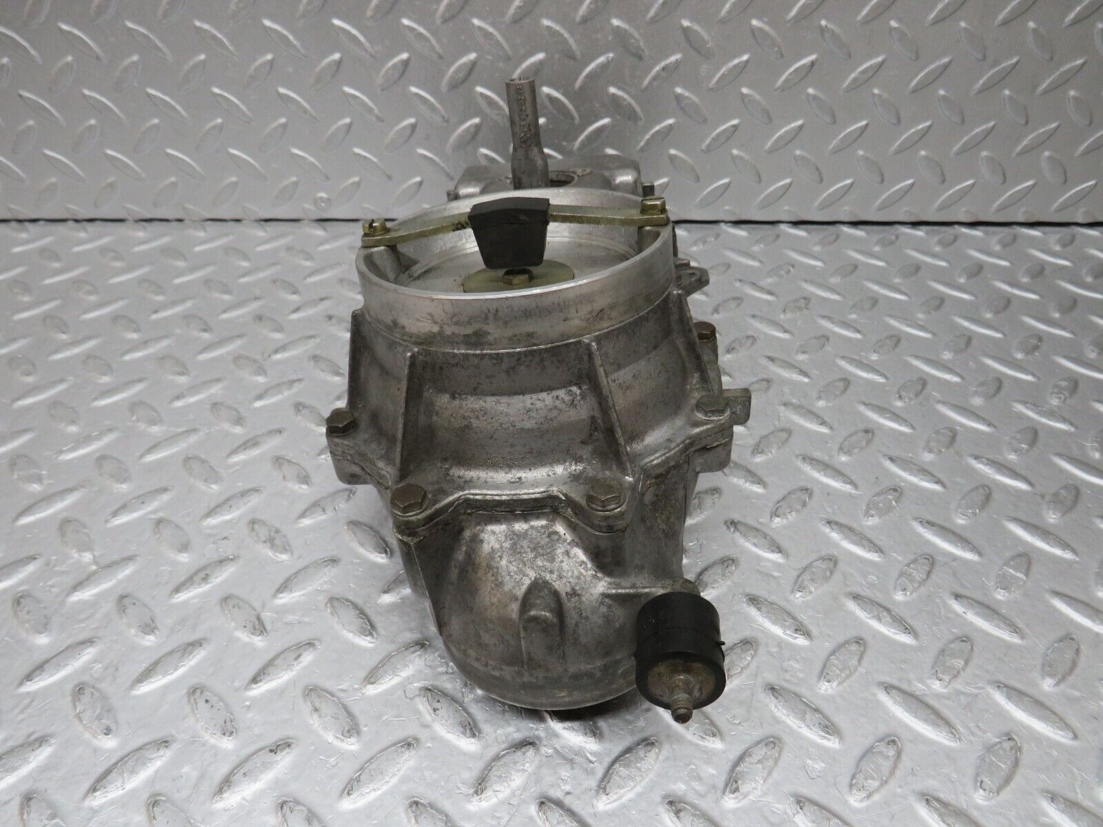 35507 Mercedes-Benz R107 280SL Air Flow Mass Meter Sensor Bosch 1101410790