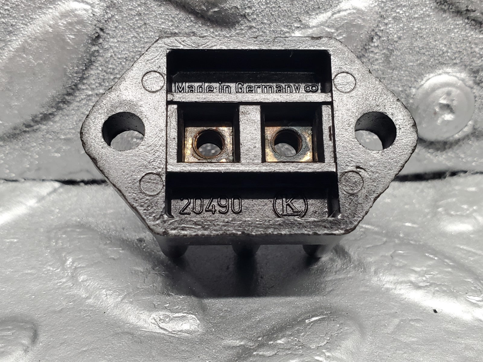 45690458