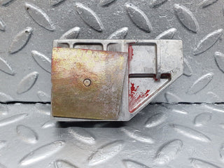 43582 Mercedes-Benz C126 380SEC Coupe Door Window Guide Bracket 1267250332