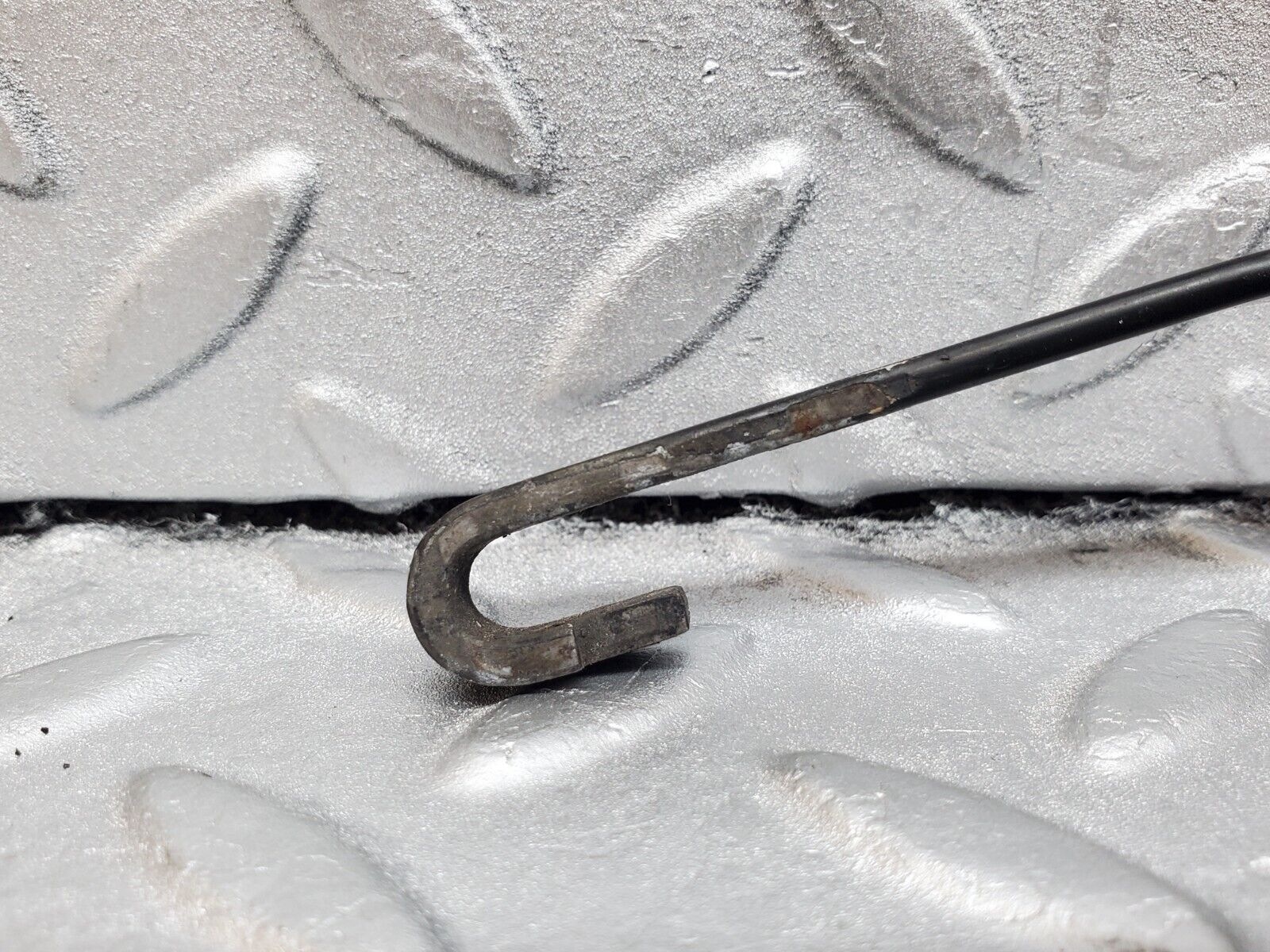 45856 Mercedes-Benz W126 420SE Windscreen Wiper Arm Bosch Left Side