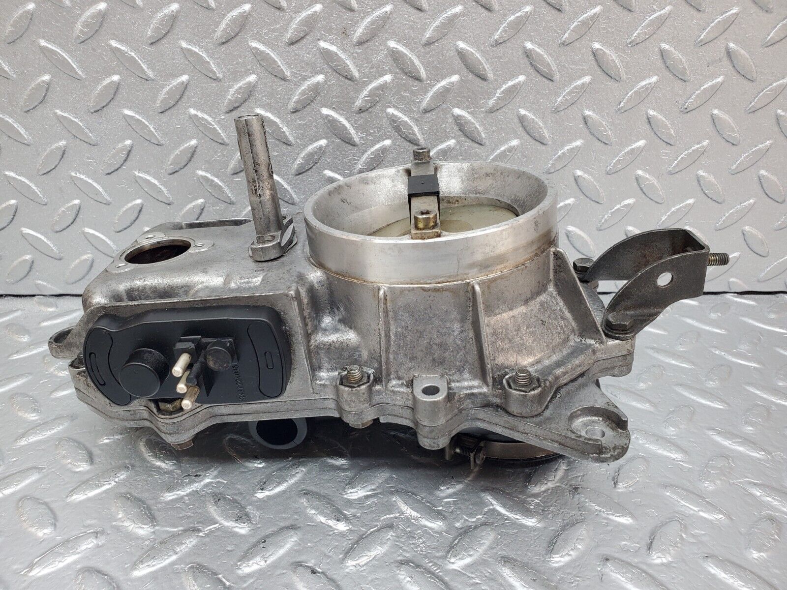 45187 Mercedes-Benz R129 300SL Coupe Air Flow Mass Meter Sensor Bosch 0438121033