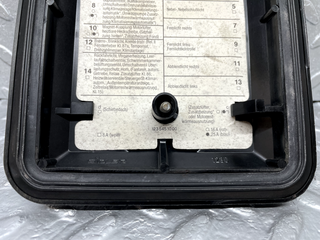 44268 Mercedes-Benz W123 280E Fuse Box Cover Lid 1235400082 1235451000