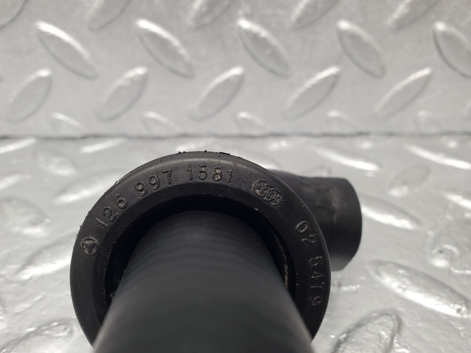 47001 Mercedes-Benz R129 320SL Coupe Coolant Hose Pipe 1269971581