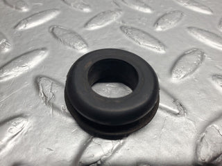 W124 Wagon rear wiper arm rubber seal used OEM