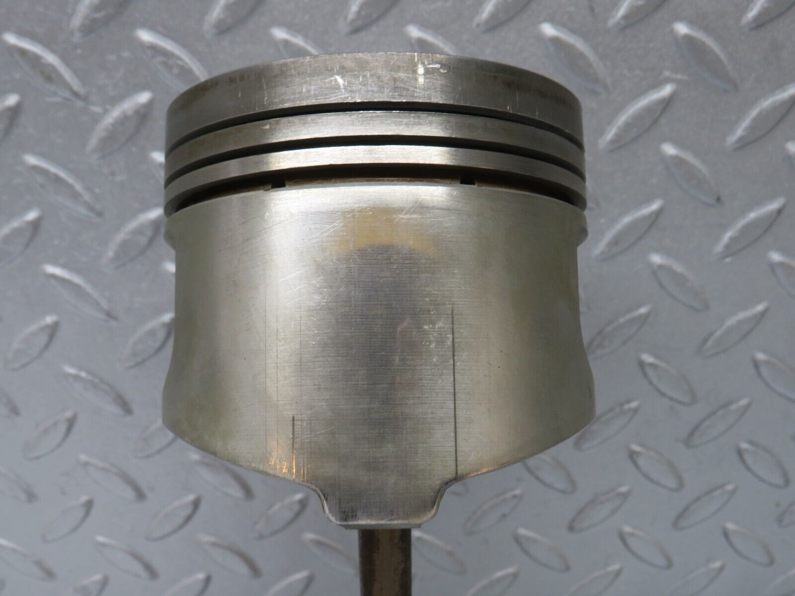 39304 Mercedes-Benz R107 500SL Piston With Connecting Rod 96,515mm